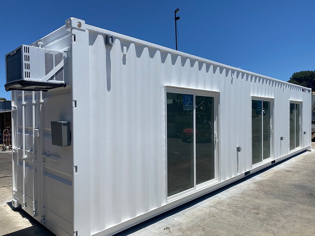 Why Choose a 10ft Shipping Container?